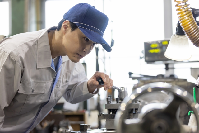 工場内作業（プラスチック射出成型） 東大阪 求人