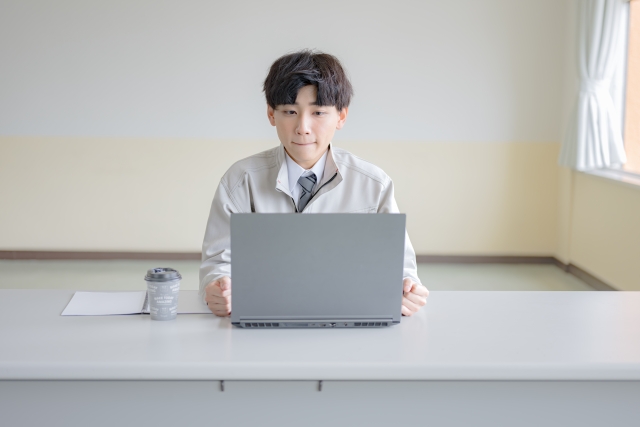 事務及び倉庫内作業の募集 東大阪 求人