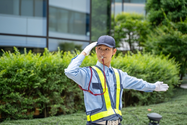 葬儀会館内の駐車場整備及びご案内係 東大阪 求人