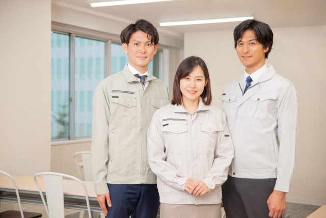 男女共に活躍できます！工場内作業 東大阪 求人