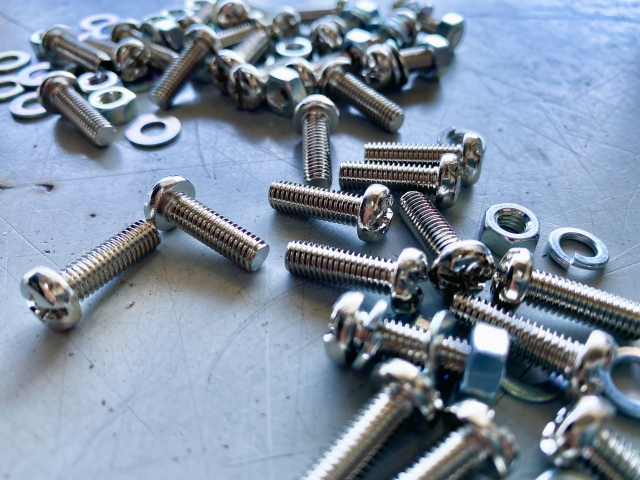 ネジ工場にて工場内作業の募集 東大阪 求人