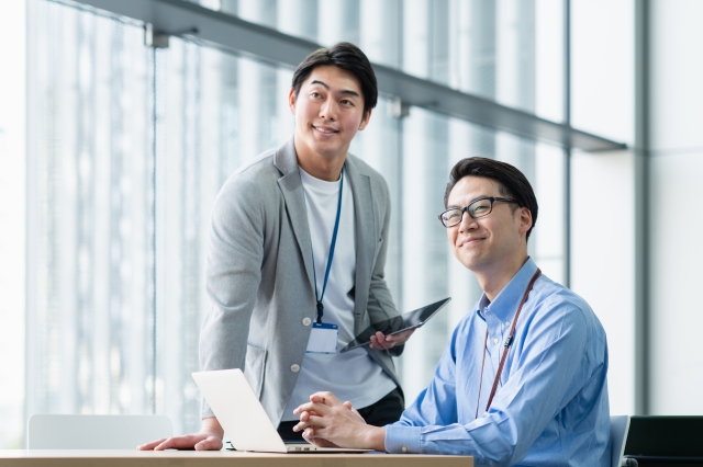油圧装置の製造メーカーでCAD設計の募集 東大阪 求人