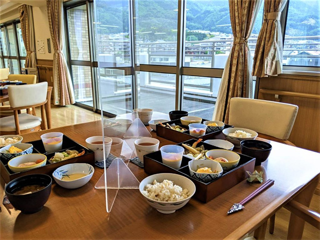 マイカー通勤可!調理員の募集 東大阪 求人