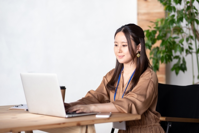 出荷事務スタッフの募集 東大阪 求人