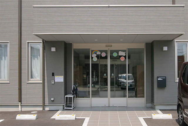 老人ホームにて生活サービス(居室内清掃) 東大阪 求人