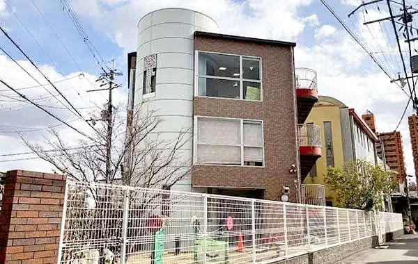 マイカー通勤可！保育士の募集 東大阪 求人