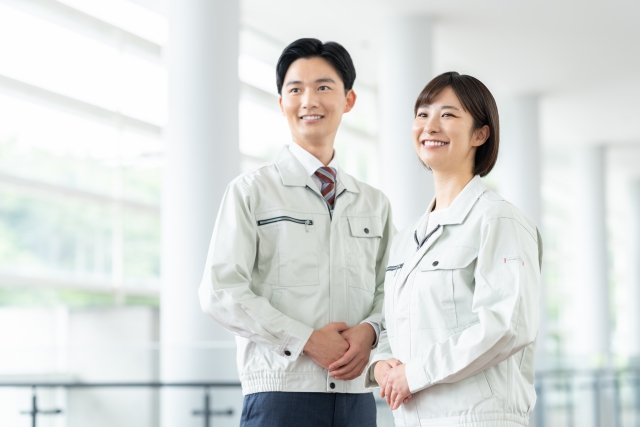 未経験可！アニメ関連缶バッジ等のパーツ製造、金属プレス加工 東大阪 求人