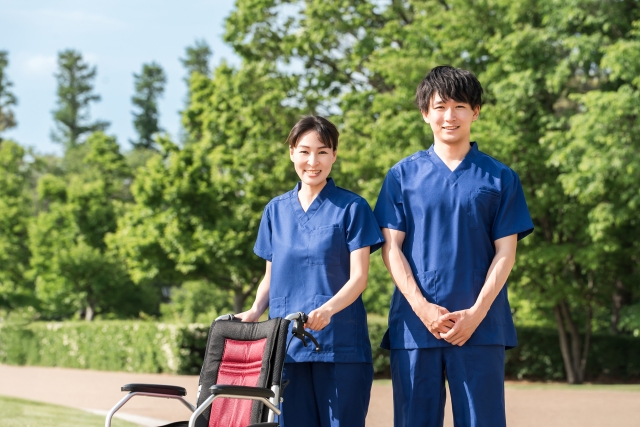 デイサービスの介護職員の募集 東大阪 求人