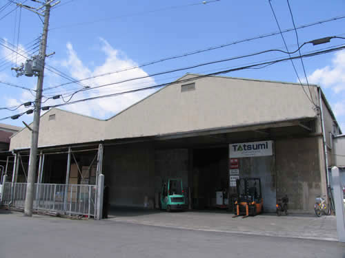 紙全般の断裁オペレーターの業務補助の募集 東大阪 求人