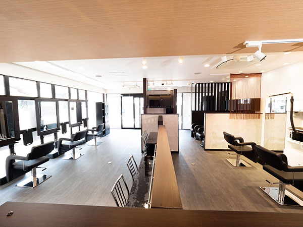 ＨＡＩＲ ＳＡＬＯＮ ＩＷＡＳＡＫＩ大阪瓢箪山店にて美容師の募集 東大阪 求人