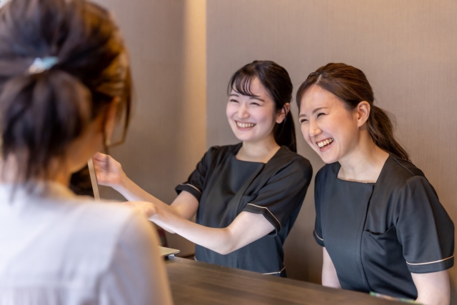 コンタクトレンズやメガネの販売 東大阪 求人