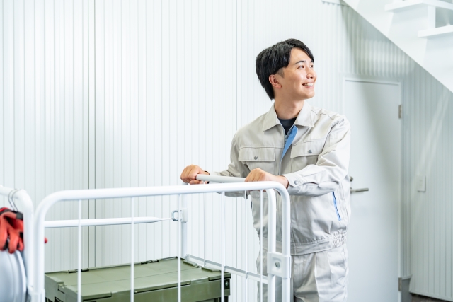 建築用の金属製品の製造スタッフ募集 東大阪 求人