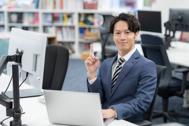 自社製品の建設機械消耗部品の営業の募集 東大阪 求人
