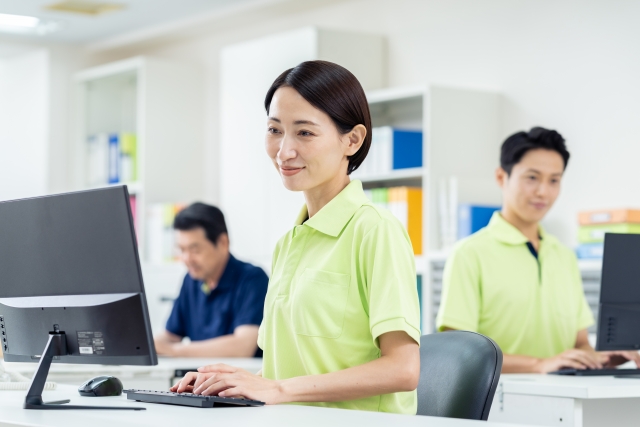 リーブデイサービスセンターにて事務職員の募集 東大阪 求人