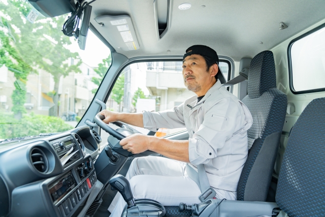 力仕事はありません!回送・陸送ドライバーの募集 東大阪 求人