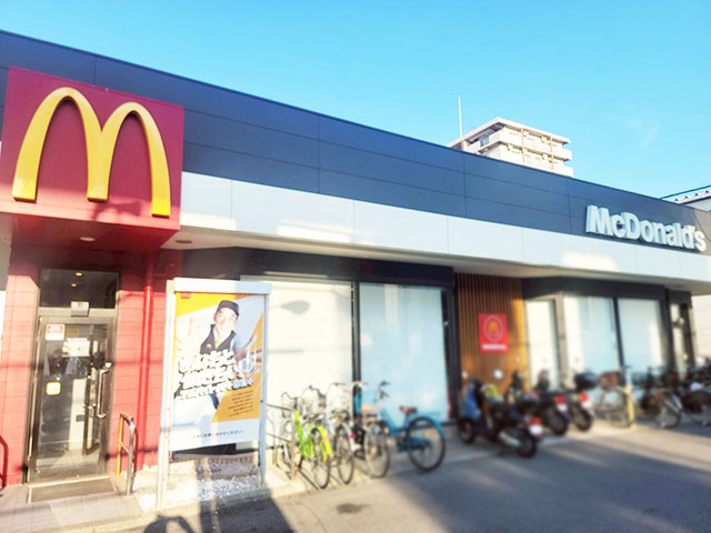 マクドナルド東大阪岩田店にてフロア担当 東大阪 求人
