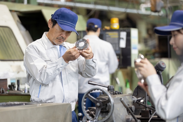プラスチック成形工の募集 東大阪 求人