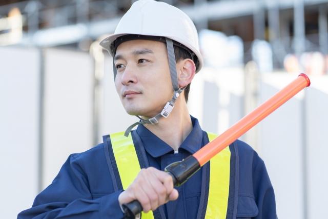 急募!シニアも大歓迎!交通誘導警備員の募集 東大阪 求人