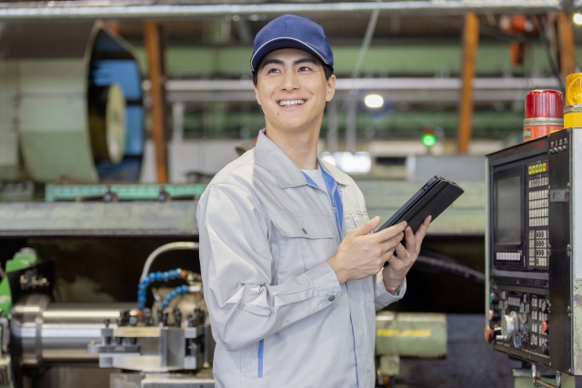 経験者優遇！金属素材の加工（主に溶接）の募集 東大阪 求人