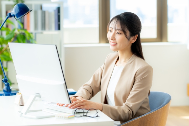 電話対応・請求書の作成など事務の募集 東大阪 求人