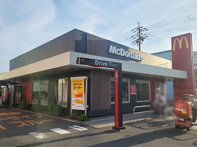 マクドナルド東大阪巨摩橋店にてフロア担当の募集 東大阪 求人