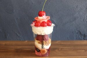 明日から！期間限定🍒 \ ２週間だけの特別なパフェ /