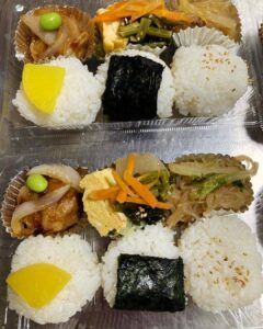 お弁当🍱おむすび できあがりました😳❤︎