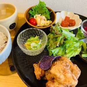 本日の日替わりランチ ・塩麹のからあげ