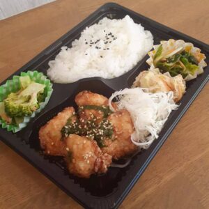 本日の日替わり弁当は 『大葉入りのユーリンチー』です🐓