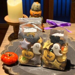 今月のテーマはハロウィンです🎃🕯