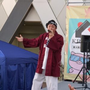 『Soar up 東大阪 』 11月3日【東大阪市熱血取材】東大阪市東花園にある花園ラグビー場花園中央公園で開催されました「食いだおれ祭り」1日目に行ってきました。