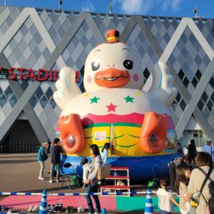 『Soar up 東大阪 』 11月4日【東大阪市熱血取材】東大阪市東花園にある花園ラグビー場花園中央公園で開催されました「東大阪食いだおれ祭り」2日目に行ってきました。