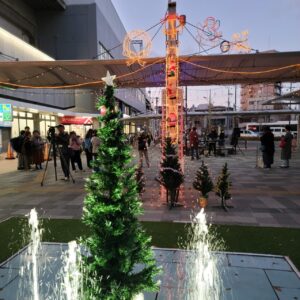 『Soar up 東大阪』 12月14日【東大阪市熱血取材】俊徳道駅前交通広場クリスマスマーケット