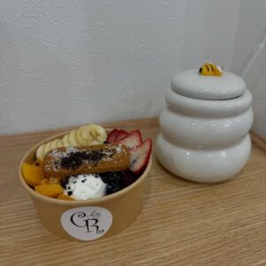 ①ココララアサイー🍓🫐🍌🥣