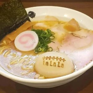 ラグビー🏉味玉子で提供しています。