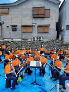 石切中学校吹奏楽部　石切参道商店街パレード