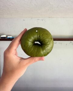 抹茶ホワイトチョコベーグル