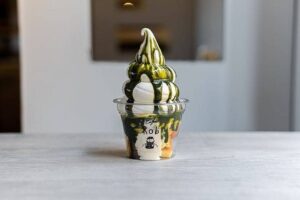 ロブこだわりのパンケーキパフェ🍦