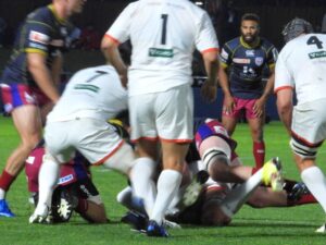 花園近鉄ライナーズ vs 三重本田ヒート 入れ替え戦　（三重交通Gスポーツの森鈴鹿サッカー・ラグビー場）