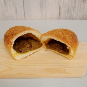 天空のカフェで人気の焼きカレーパン｢Cafe&Bakery Ciel｣