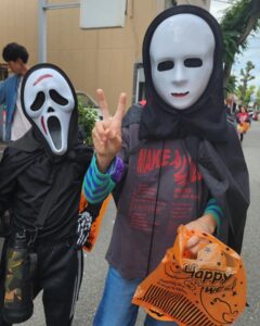 石切東校区こども会主催 石切参道商店街ハロウィン