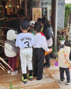 石切東校区こども会主催 石切参道商店街ハロウィン