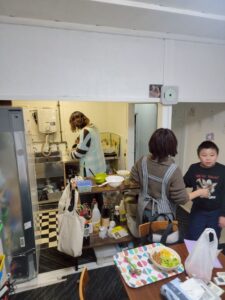 【石切こども食堂】11月15日は“タコライスの日”！