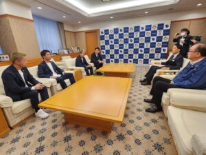 FC大阪 東大阪市長表敬訪問