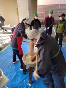 アーバンケア八戸ノ里　もちつき大会