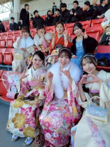 令和八年東大阪二十歳の記念式典が晴天の中開催されました。