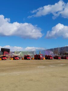 強風の中でも開催された「令和8年 東大阪市消防出初式」