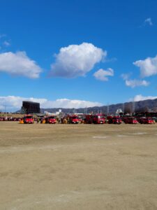 強風の中でも開催された「令和8年 東大阪市消防出初式」