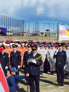 強風の中でも開催された「令和8年 東大阪市消防出初式」