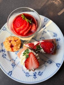 いちごプレートご用意しております